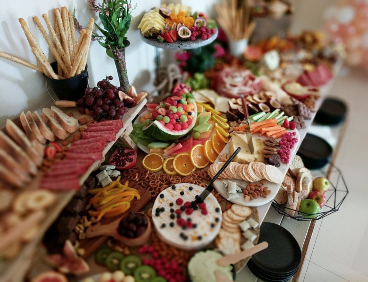 Read more about the article 8 Delicious Food Trends You Can’t Miss for Your Winter Wedding!