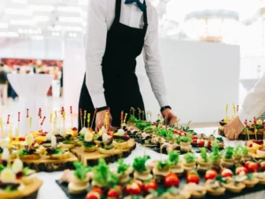Read more about the article Serving Success: Tips for Delivering Exceptional Service in Corporate Event Catering