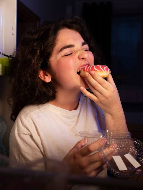 Read more about the article Late-Night Cravings: The Secret Ingredient That Keeps Every Celebration Alive